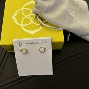 Kendra Scott Davie Stud Earrings in Iridescent Drusy NWT